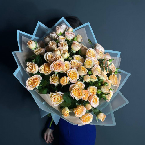 11 кустовых роз